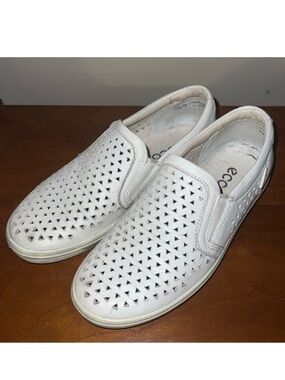 Ecco | Women’s Size 4 Extra Width | White Perforated Slip-On Leather Sneakers